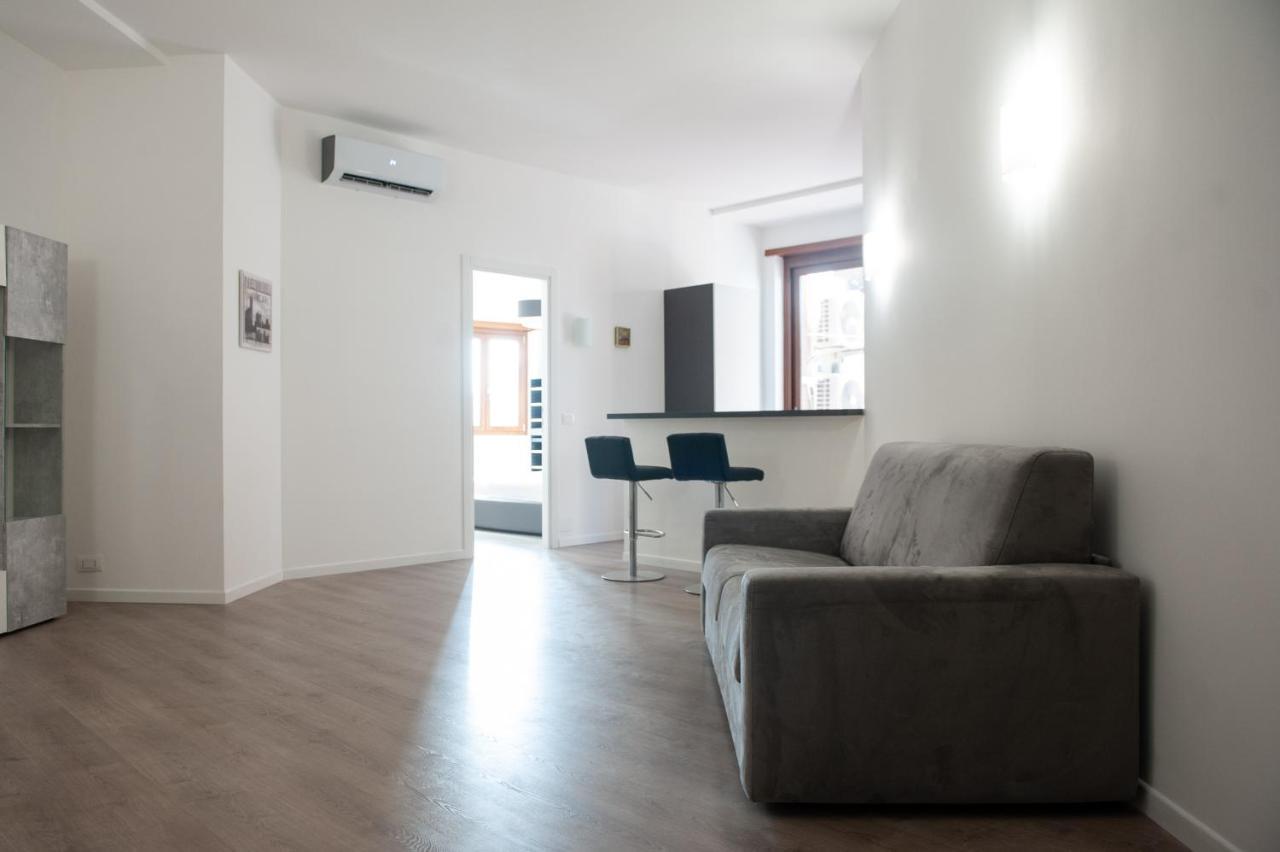 Roma Hub One Villa Buitenkant foto