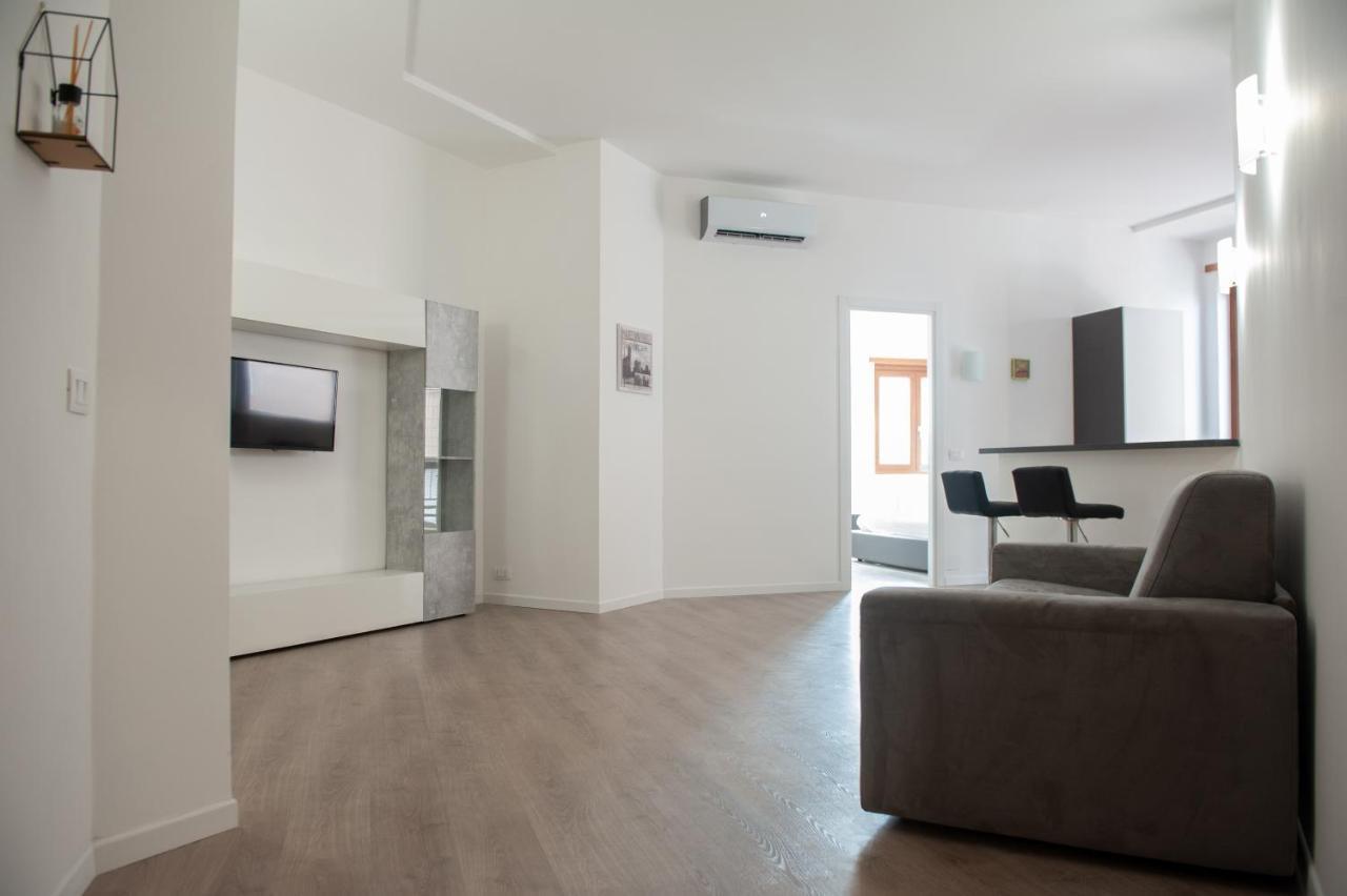 Roma Hub One Villa Buitenkant foto